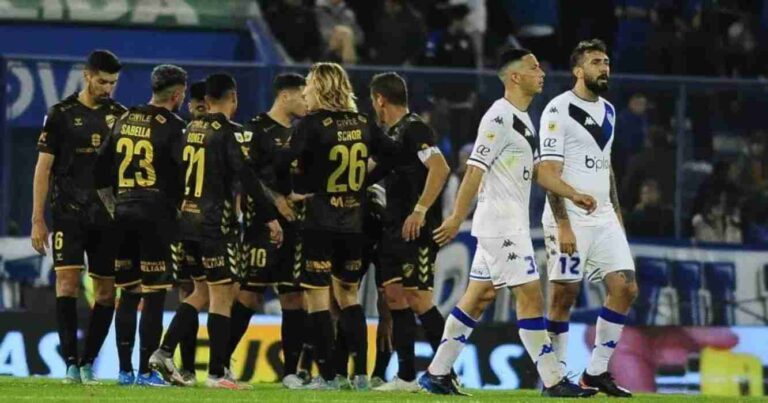 Velez, Platense, Liga Profesional