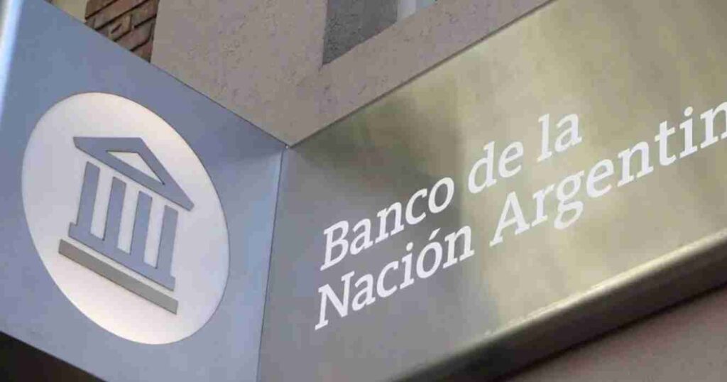 Banco Nación, campo